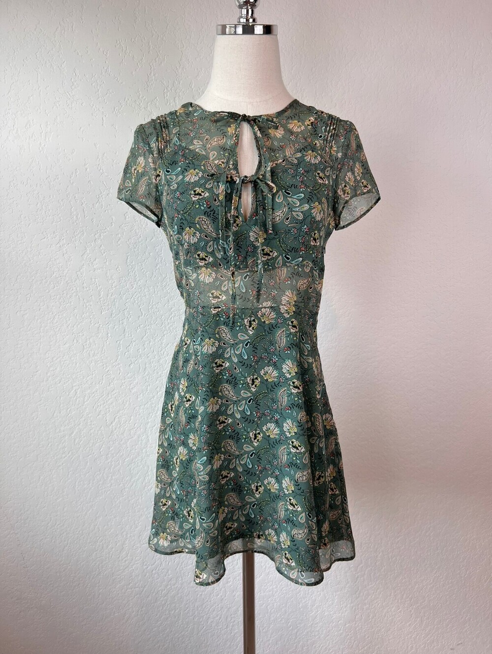 Line & Dot Green Floral Short Sleeve Mini Dress Bows Fairy Cottagecore size S